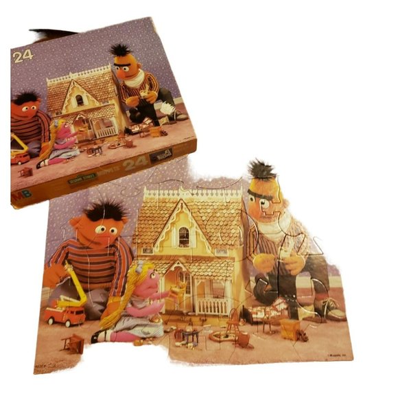 Milton Bradley Vintage‎ Sesame Street Muppets Bert and Ernie 24 Piece Puzzle - Picture 3 of 12